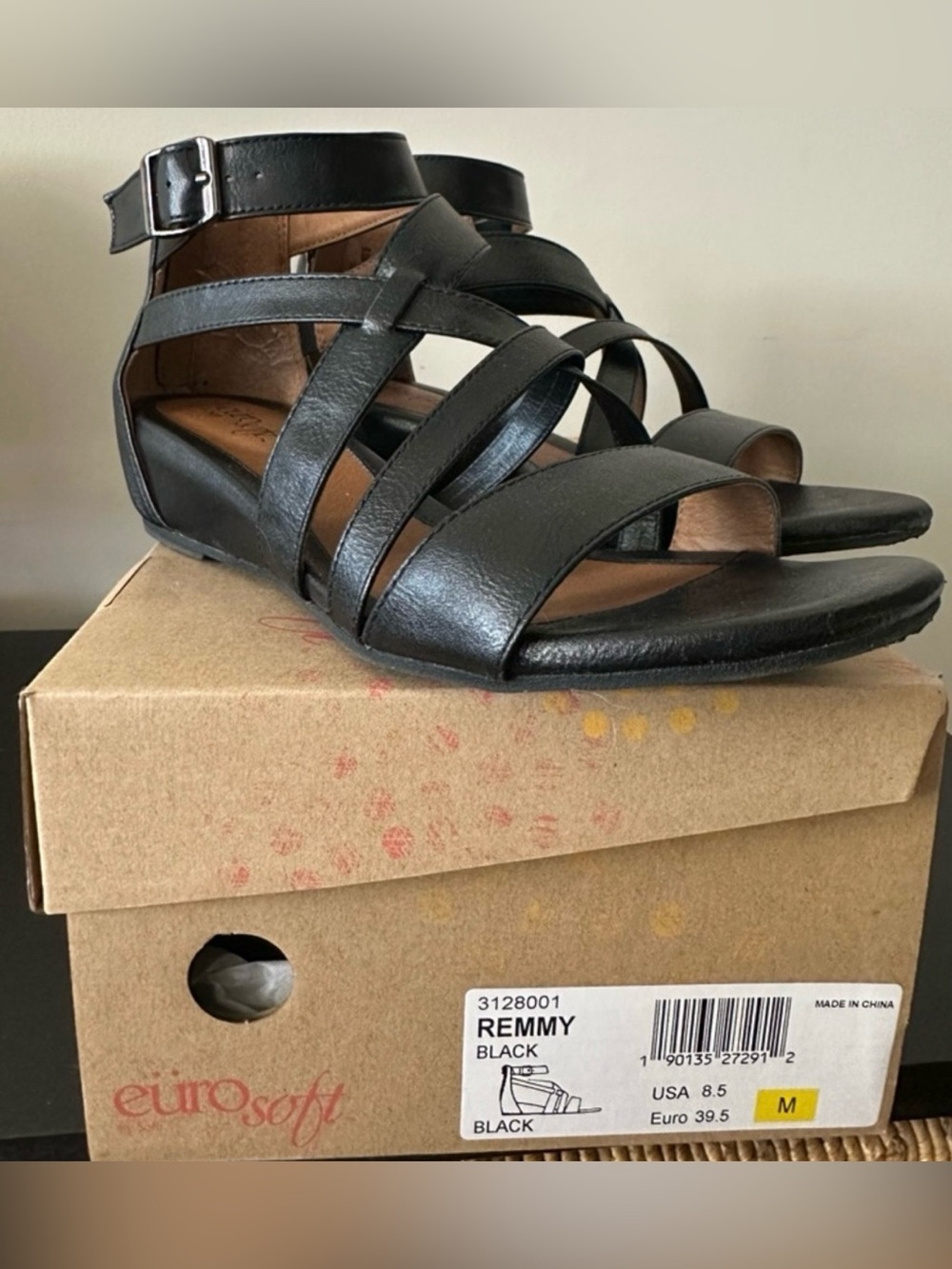 Eurosoft Remmy Black Strappy Sandals Womens 8.5M Comfort Low Wedge Ankle Strap